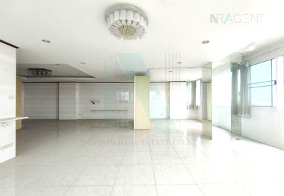 Condos for sale Seacon Square Department Store : 🔺 For Sell Condo THE TRIO GARDEN Building 1, Floor 20,2 bed room, Room size 105 sqm