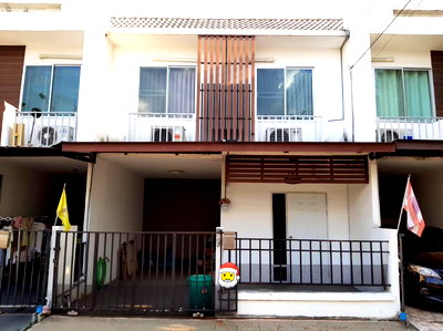 เช่าทาวน์โฮม ถนนประเสริฐมนูกิจ :  🏡✨ ให้เช่าทาวน์โฮม 2 ชั้น “อารียา The Colors 2 ลาดปลาเค้า” 3 ห้องนอน 2 ห้องน้ำ ใกล้ร้านสะดวกซื้อและคาเฟ่ในหมู่บ้าน เดินเพียง 1 นาที 