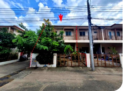 Townhouses for sale King Mongkut University Of Technology Thonburi, Bang Khunthian Campus : FOR SALE  TOWNHOUSE PROPERTY  1944000 BAHT.