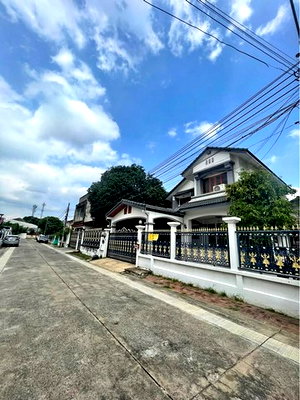 เช่าบ้านเดี่ยว เขตบางเขน : HR3395[FOR RENT] บ้านเดี่ยวหลังใหญ่ พื้นที่กว้าง – ม.ชัยพฤกษ์ รามอินทรา กม.5 (L&H) ใกล้ทางด่วน สังคมคุณภาพจาก Land & Houses