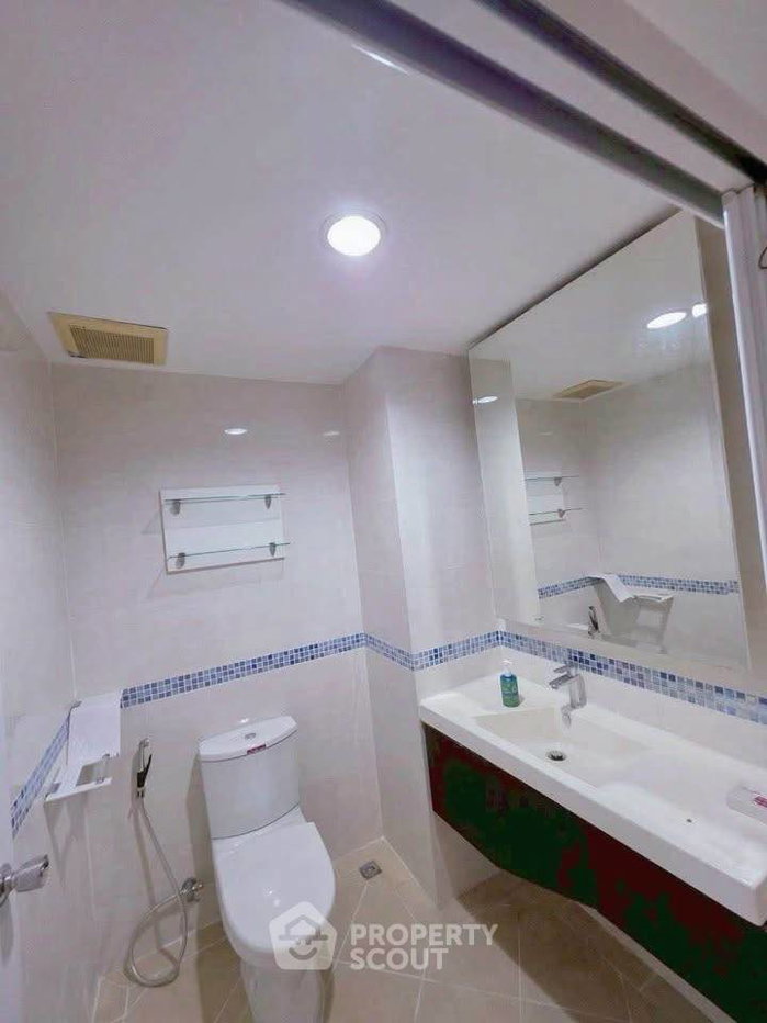 รูป คอนโด 1-ห้องนอน ที่ ไลฟ์ แอท รัชดา-ห้วยขวาง ใกล้ MRT สุทธิสาร (ID 2603937) - รูปที่ 9/13