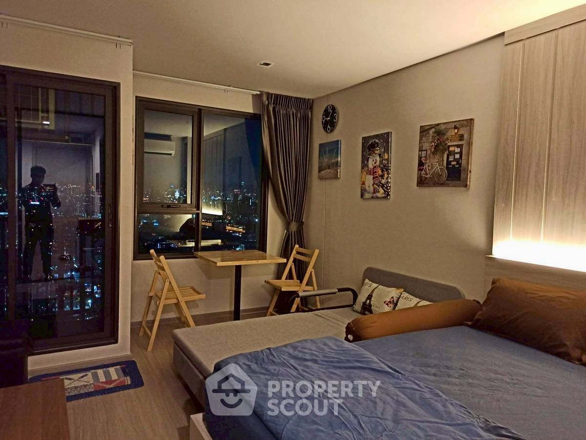 รูป คอนโด สตูดิโอ ที่ ไลฟ์ ลาดพร้าว ใกล้ BTS ห้าแยกลาดพร้าว (ID 2804368) - รูปที่ 2/7
