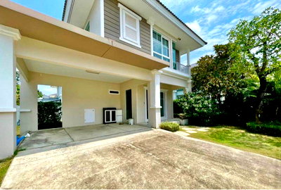 Houses for sale Samut Prakarn : Urgent sale: Detached house in Villaggio Bangna, Bangna Garden Soi (ABAC Bangna Soi), Bangna-Trat Road Km. 26, Bang Bo, Samut Prakan 10560.