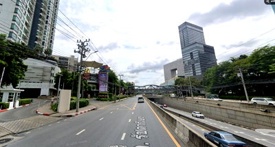 ที่ดิน วิทยาลัยสิ่งแวดล้อม : ขายด่วน ที่ดินติดถนนรัชดาภิเษก ใกล้เมเจอร์รัชโยธินเพียง 500 เมตร ราคาถูกที่สุดแปลงสุดท้าย ติดต่อ 063-363-4664