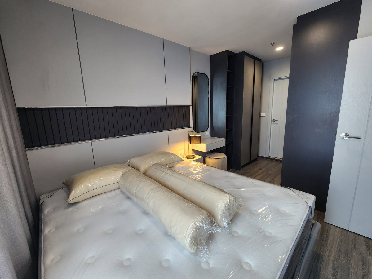 picture Ideo Chula Samyan【𝐒𝐄𝐋𝐋 & 𝐑𝐄𝐍𝐓】🔥Modern-style room with a coordinated color scheme, spacious interior.🔥 Contact Line ID: @hacondo - 2/10