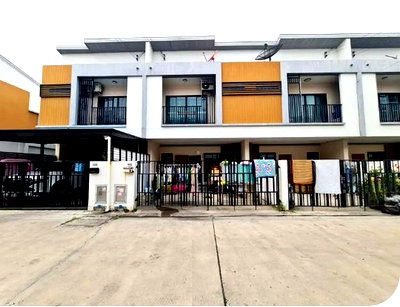 Townhouses for sale เทสโก้โลตัส บางพลี : FOR SALE  TOWNHOUSE PROPERTY  2367000 BAHT.