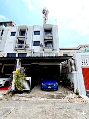 โฮมออฟฟิศ กรุงเทพมหานคร : ขายด่วน! ทาวน์โฮม 4 ชั้น ลาดพร้าว 42  รีโนเวทใหม่ สไตล์ Modern ใกล้ BTS ภาวนา 