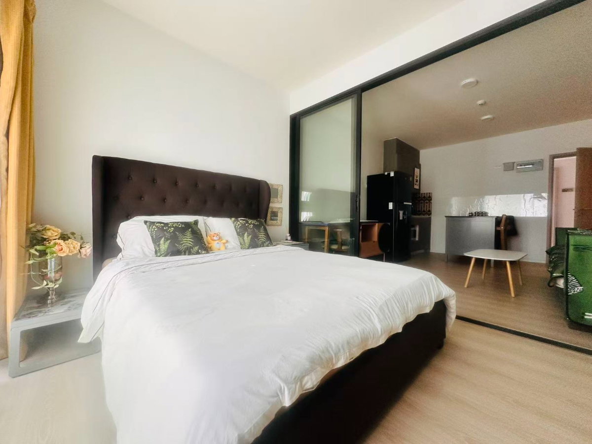 เอ สเปซ เมก้า 1 | ห้องพาโนรามาชั้นสูงพร้อมวิวสนามกอล์ฟ 16,000 บาท / เดือน