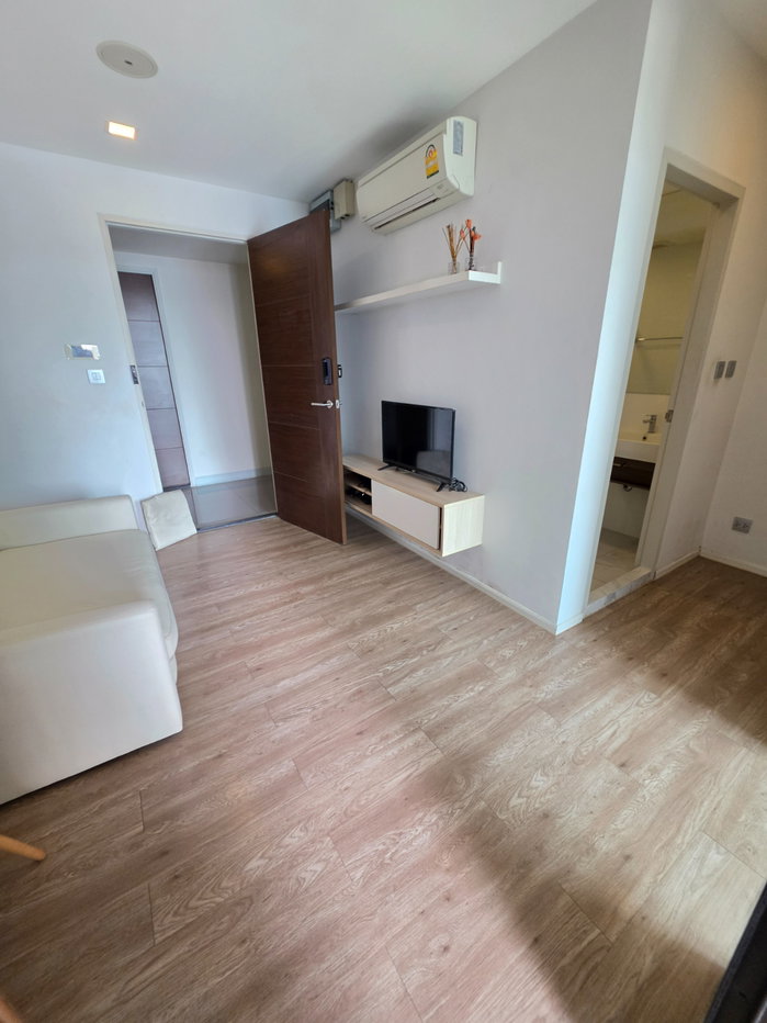 รูป เอพพิโซด​ พหลโยธิน​  สะพาน​ใหม่​ ใกล้​รถไฟฟ้า​บีทีเอส​สายหยุด - รูปที่ 9/13