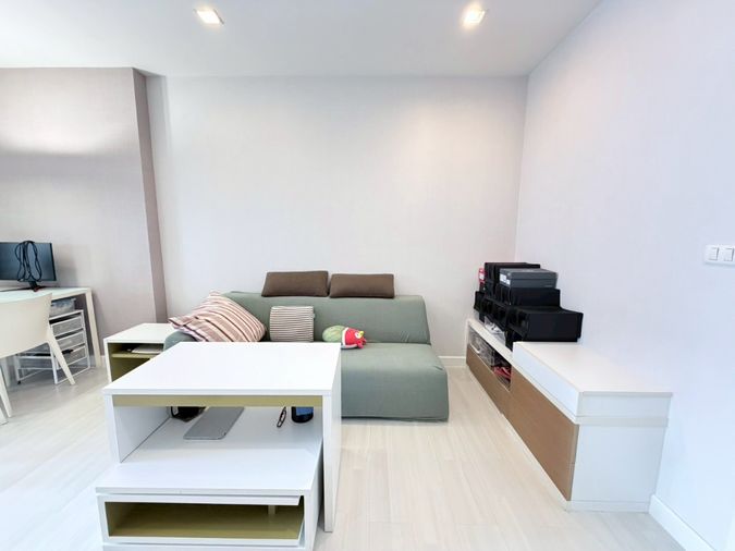 ขายด่วน ‼️ 4.8 ล้านบาท..  คอนโด เดอะรูม รัชดา-ลาดพร้าว 🏡