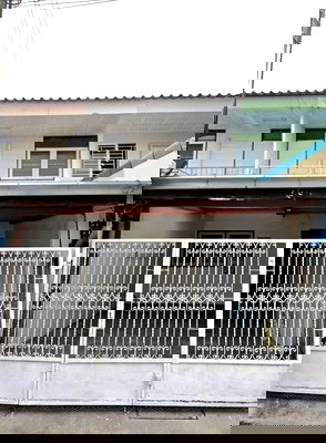 เช่าทาวน์โฮม ถนนประเสริฐมนูกิจ : ให้เช่าทาวน์เฮ้าส์ 2 ชั้น ซอยประเสริฐมนูกิจ 27 ( ซอยเดียวกับนวมินทร์ซิตี้อเวนิว )  ใกล้bts สายสีเขียวและสีชมพู