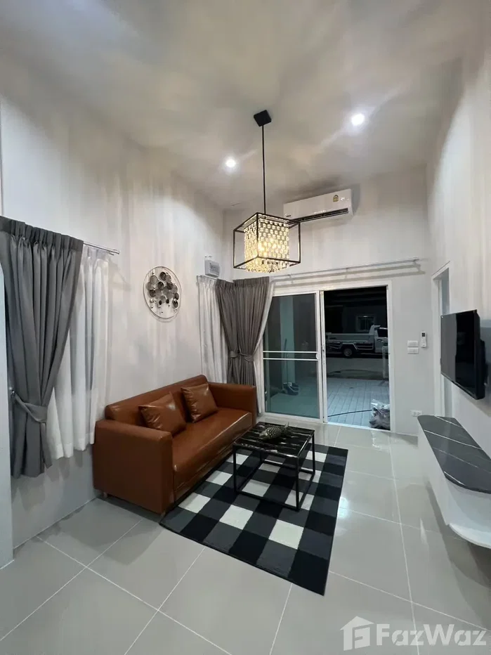 รูป ทาวน์เฮ้าส์ให้เช่า 2 ห้องนอน ในโครงการ เดอะ ริช วิลล่า @ป่าหล่าย 6183279 - รูปที่ 1/17