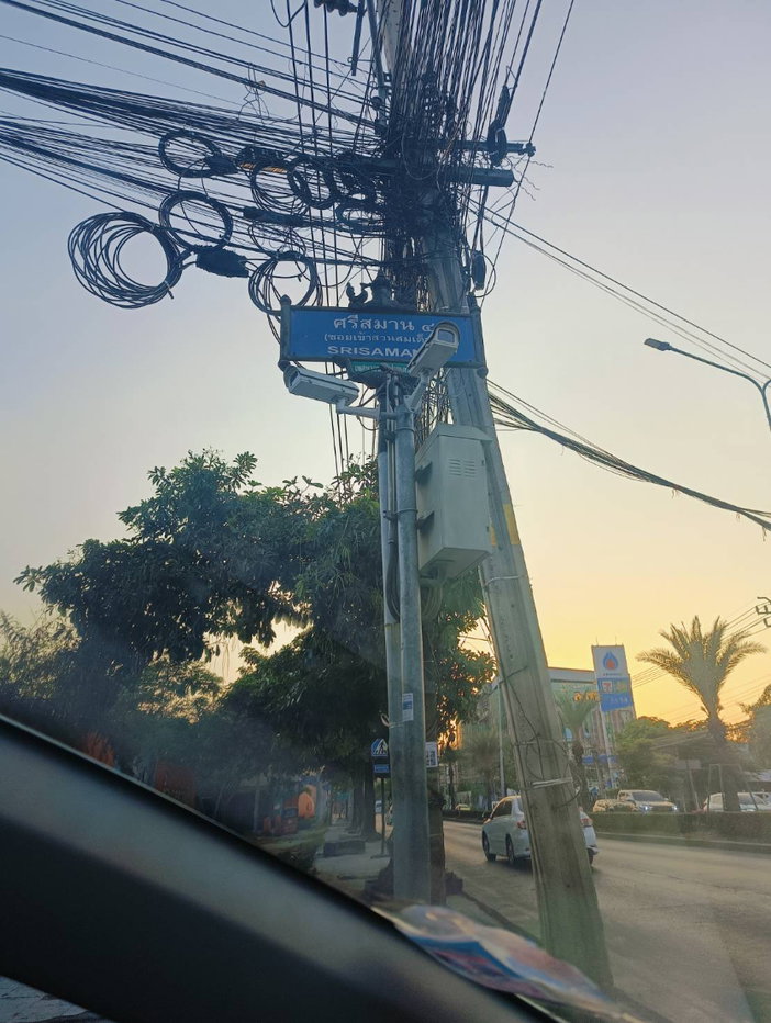 รูป  ขายที่ดินใกล้ทางด่วนศรีสมาน 400 เมตร สวยมากติดสวนสมเด็จ 200 เมตร  130 ตรว. ตรวละ 50,000 บาท   6,500,000  ลบ. - รูปที่ 13/15