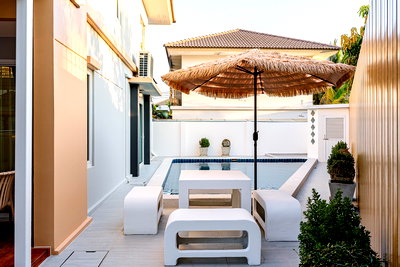 บ้านเดี่ยว ชลบุรี : Chaiyapruek Jomtien Pool Villa for Sale 3BR Minimal Cozy Style