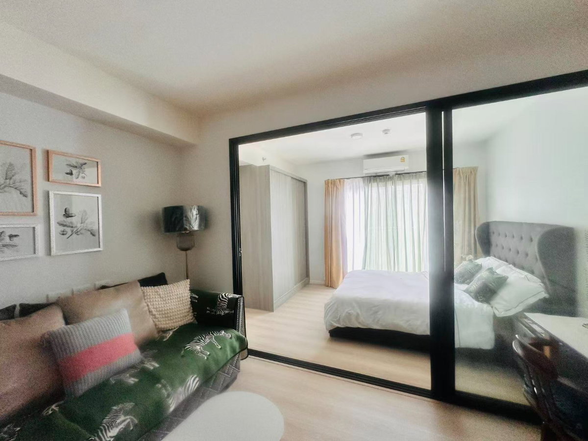 picture A Space Mega 1 | High-Floor Panoramic Unit with Golf Course View 16,000 THB / Month - 2/12