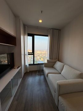 WS7184 🌇✨ For rent: Life Ladprao Valley, 39th floor, in the heart of Ladprao. Only 27,000 baht/month.