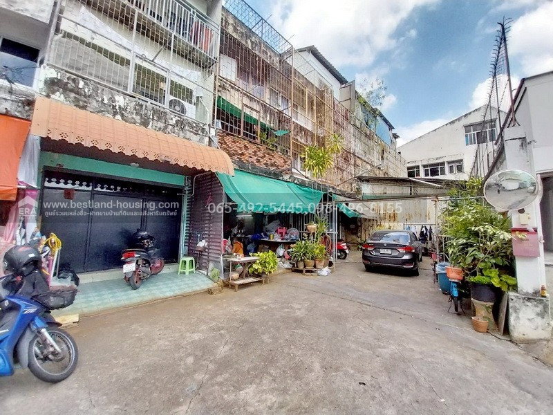 รูป ขาย อาคาร 3 ชั้น 7 ตรว. ถนนจันทน์ เขตสาทร 1 นอน 1 น้ำ ทำเลหายาก ใจกลางเมือง  1 นอน 1 น้ำ จอดรถหน้าบ้านได้ โล่ง ไม่อึดอัด - รูปที่ 18/22