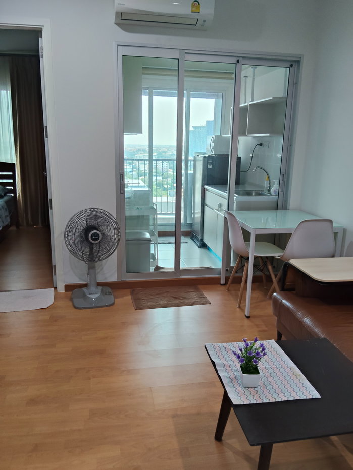 รูป ให้เช่าคอนโด The President Sukhumvit-Samutprakan ใกล้ BTS แพรกษา เพียง 20 เมตร ห้องใหญ่ เฟอร์นิเจอร์ และเครื่องใช้ไฟฟ้าครบพร้อมเข้าอยู่ - รูปที่ 2/10