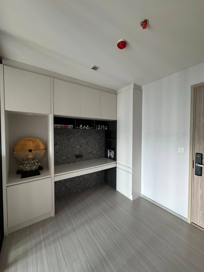 รูป 🔥 ขาย คอนโด  Life Sathorn Sierra (ไลฟ์ สาทร เซียร่า)  ชั้นสูง วิวสระ แต่งบิ้วอินครบ ใกล้ BTS ตลาดพลู เพียง 150 เมตร - รูปที่ 19/25