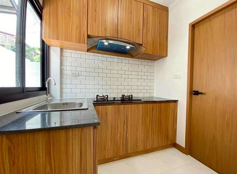 รูป ทาวน์โฮม 2ชั้น สร้างใหม่หลังริม เส้นหลังโลตัสอยุธยา - รูปที่ 7/8