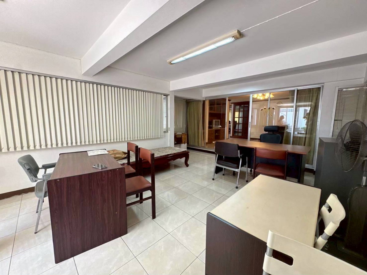 รูป ที่ดินสวยใจกลาง ทองหล่อ - เอกมัย ถนนสุขุมวิท เอกมัย ซ.12  ที่ดินขนาด 168 ตร.วา. หน้ากว้างถึง 14 ม. ลึก 53 เมตร  ราคา 58.5ลบ. - รูปที่ 10/19