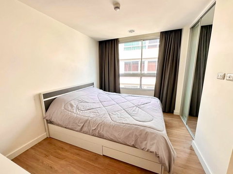 code : H230 ว่างแล้ว!! คอนโดให้เช่า เดอะ คริส 7 รัชดา ซอย 17 (The Kris 7 Ratchada 17) | ใกล้ MRT สุทธิสาร 500 ม. ห้องส่วนตัว ตรงข้ามทางหนีไฟ