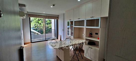 รูปภาพ 2-BR Condo at Fynn Aree near BTS Ari (ID 1316502)