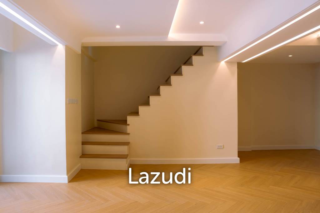 picture 4 Bed Detached House For Sale in Sukhumvit 81 - 16/19