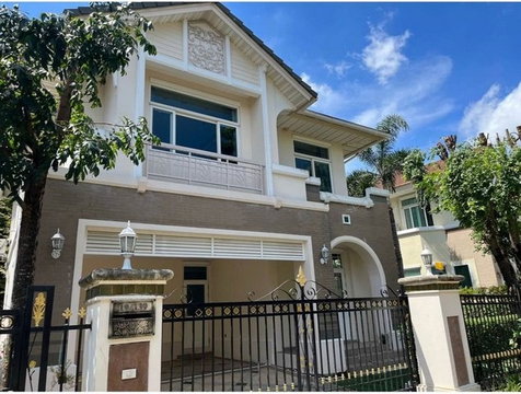 FOR RENT  HOUSE PROPERTY  55000 BAHT per MONTH