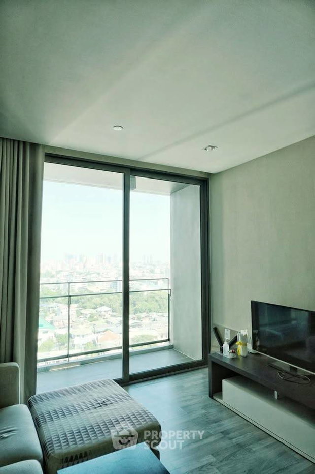 รูป คอนโด 2-ห้องนอน ที่ เดอะ รูม สุขุมวิท 69 ใกล้ BTS พระโขนง (ID 2815469) - รูปที่ 8/15