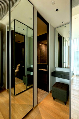 Condos for rent : LTH15047 - Luxury Condo High Floor for Rent Chidlom | City Lifestyle Best Value | Near BTS Chidlom | 95,000 THB