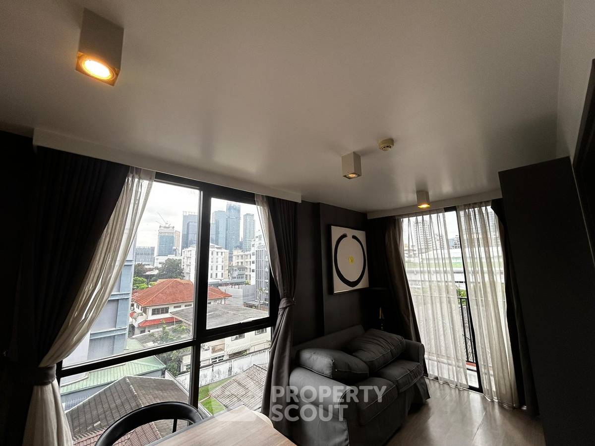 รูป คอนโด 2-ห้องนอน ที่ มาเอสโตร 02 ร่วมฤดี ใกล้ BTS นานา (ID 2729923) - รูปที่ 2/5