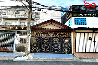 ทาวน์โฮม กรุงเทพมหานคร : ขายทาวน์เฮาส์ 2 ชั้น ไพโรจน์กิจจา บางนา-ตราด 27 ทำเลดี รีโนเวทเพิ่มมูลค่าได้ 