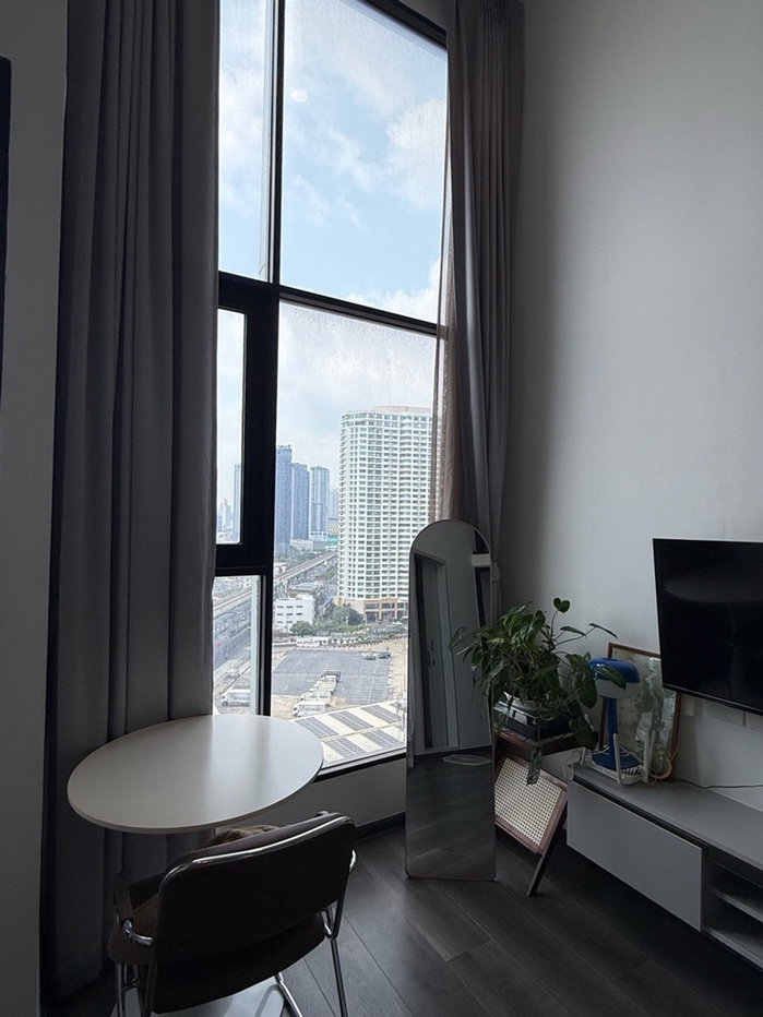 รูป 🚨 ห้อง Duplex 2 ชั้น Rare! KnightsBridge Space รัชโยธิน โทร 063-6165390 - รูปที่ 5/7