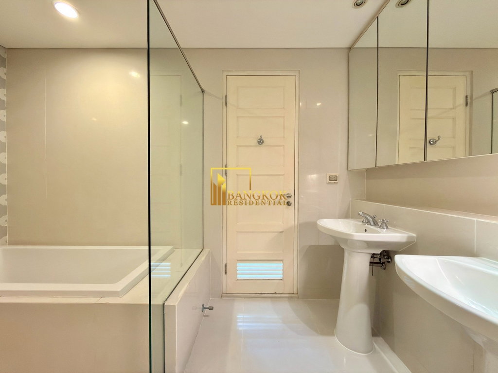 รูป Aguston | Superb 3 Bedroom Condo in Phrom Phong Area - BR3491CD - รูปที่ 15/44