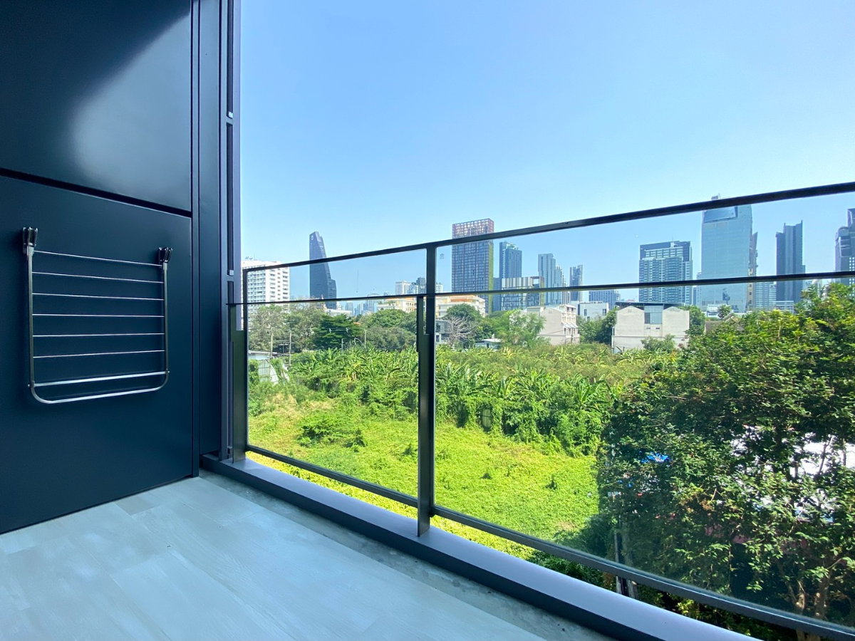 รูป Rare Unit! The Room สุขุมวิท 38 ใกล้ BTS ทองหล่อ, Modern Luxury Room ขนาด 79.62 ตรม. ,ห้องสวยมาก Fully furnished พร้อมเข้าอยู่ - รูปที่ 24/40