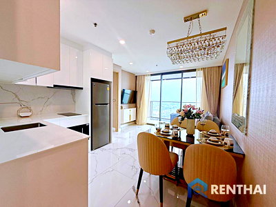 Condos for sale : High-floor 1-bedroom condo for sale at Copacabana Beach Jomtien,