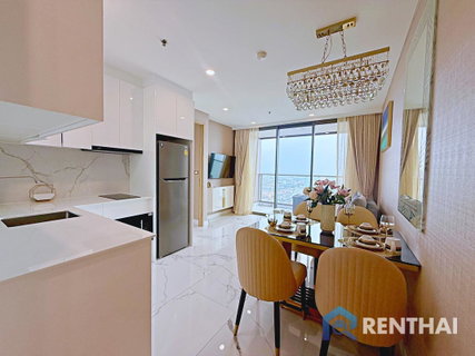 High-floor 1-bedroom condo for sale at Copacabana Beach Jomtien,