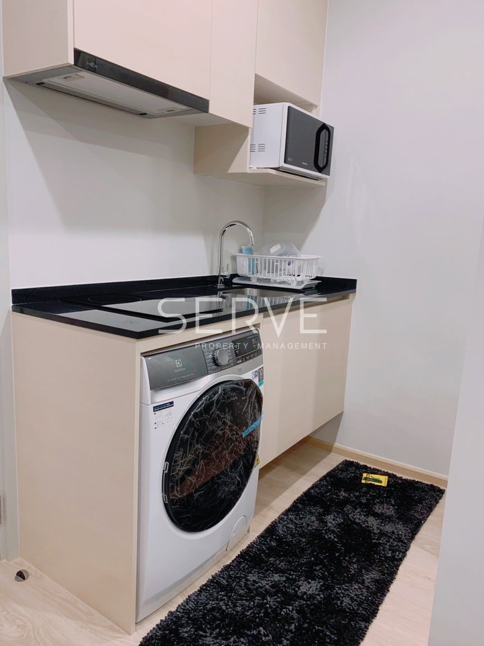 รูป 🔥ห้องสตูดิโอ กั้นเป็นสัดส่วน ชั้นสูงสุดๆ 30+ วิวดีมาก เฟอร์จัดเต็ม พร้อมเข้าอยู่ คอนโดทำเลดีมาก ติด MRT ศูนย์วัฒนธรรม  @   Noble Revolve Ratchada  - รูปที่ 2/6