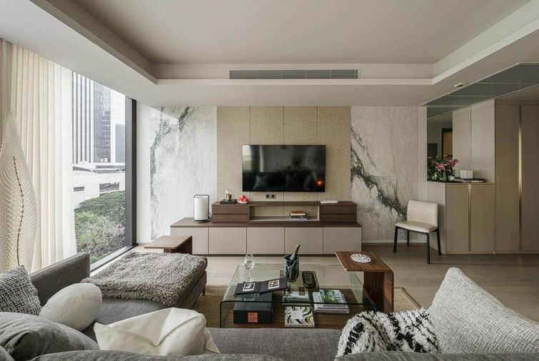 +++เช่าด่วน+++ Tonson One Residence**1 ห้องนอน 67 ตร.ม. ชั้น 7 แต่งครบพร้อมอยู่!!