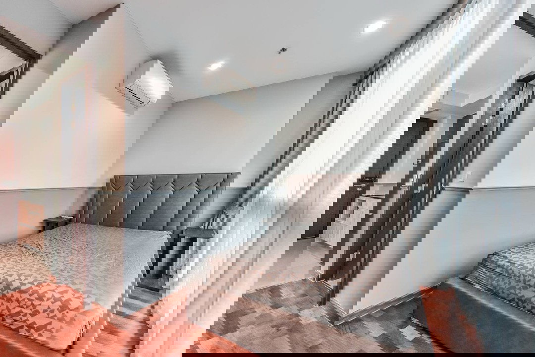 รูป Wish Signature: 46 sqm. 40 floor with private lift. ห้อง 46ตรม. ทิศใต้ 2ห้องนอน1 ห้องน้ำ 1 ห้องนั่งเล่น ชั้น 40, มีลิฟท์ส่วนตัว เดินไปพารากอนได้ - รูปที่ 5/6