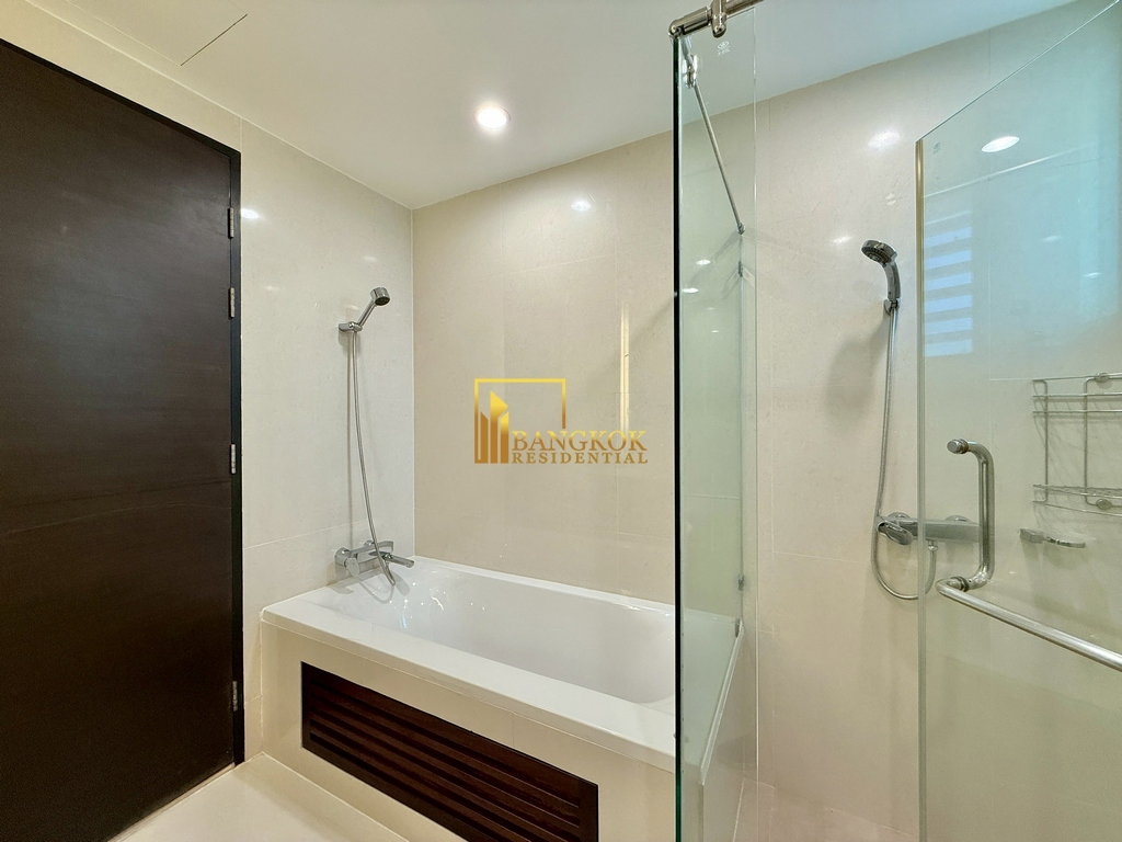 รูป Ideal 24 | Beautiful 3 Bedroom Luxury Condo in Phrom Phong - BR15898CD - รูปที่ 29/58