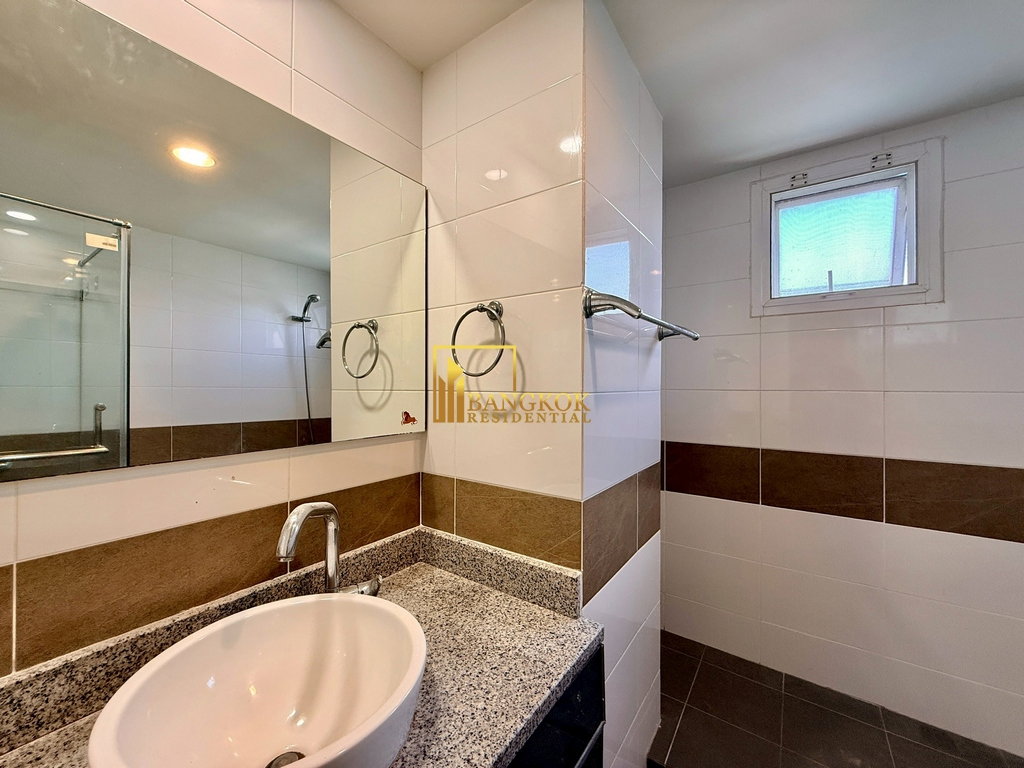 รูป Serene Place | Spacious 2 Bed Condo For Rent in Phrom Phong - BR19996CD - รูปที่ 13/25