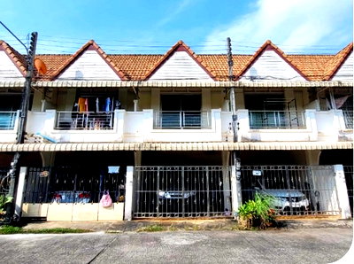 ทาวน์โฮม สุราษฎร์ธานี : BP00295 ขายทาวน์เฮ้าส์ หมู่บ้าน เจริญศิลป์ ตำบล มะขามเตี้ย อำเภอ เมืองสุราษฎร์ธานี จังหวัด สุราษฎร์ธานี