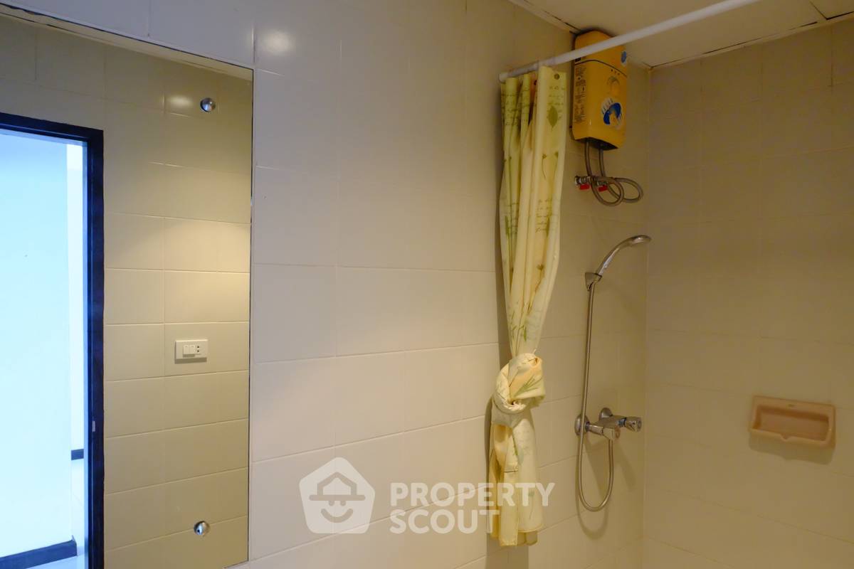 รูป คอนโด 2-ห้องนอน ที่ ท็อป วิว ทาวเวอร์ คอนโดมิเนียม ใกล้ BTS ทองหล่อ (ID 883754) - รูปที่ 6/9