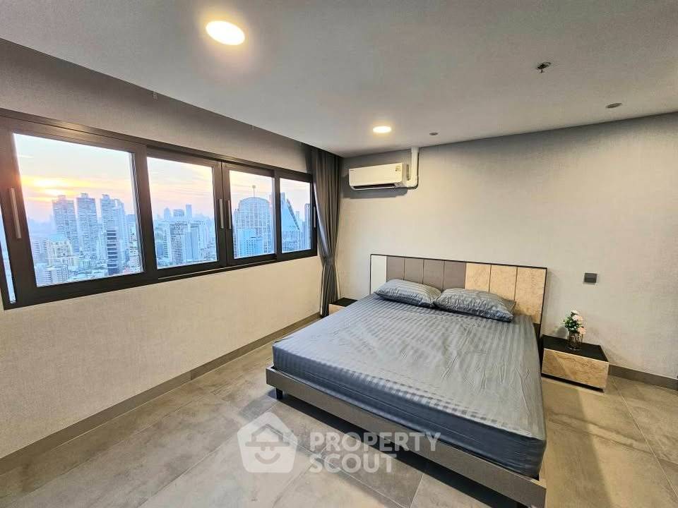 รูป คอนโด 3-ห้องนอน ที่ เดอะวอเตอร์ฟอร์ด ไดมอน ทาวเวอร์ สุขุมวิท ใกล้ BTS พร้อมพงษ์ (ID 2816096) - รูปที่ 29/30