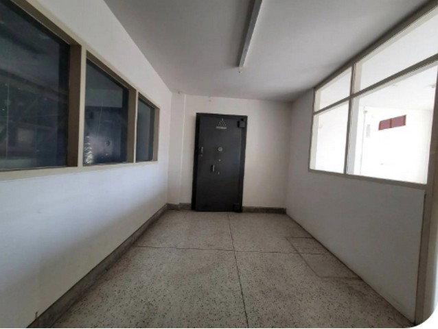 picture FOR SALE  OFFICE PROPERTY  11702000 BAHT. - 4/8