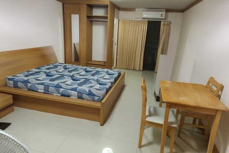 🔥For Sale: Champs Elysees Chaengwattana – budget-friendly condo in a convenient location