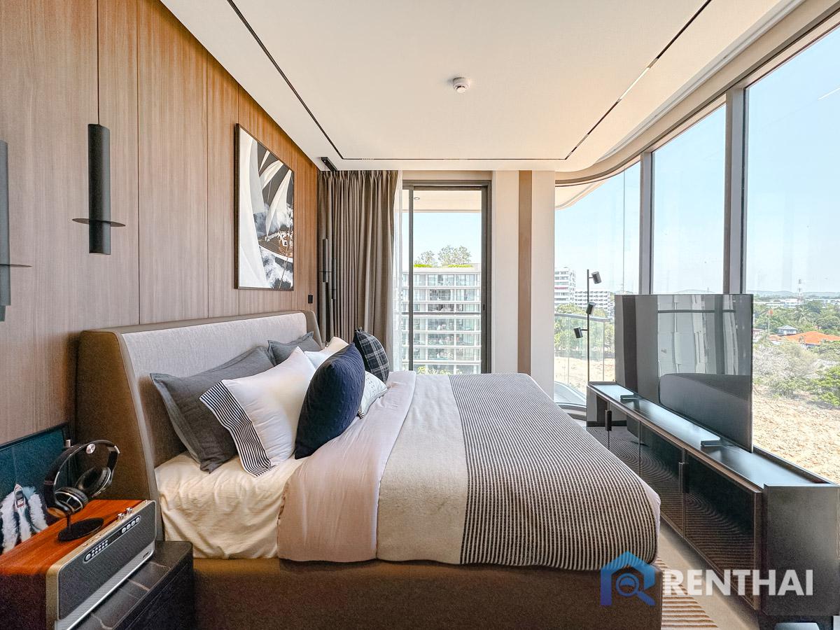 picture Exclusive Luxury Living in private Beachfront condo Pattaya. - 20/25