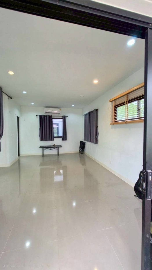 รูป บ้านในโครงการ ใกล้สนามบิน ได้ความเงียบสงบ 12,000 ต่อเดือน - รูปที่ 13/26